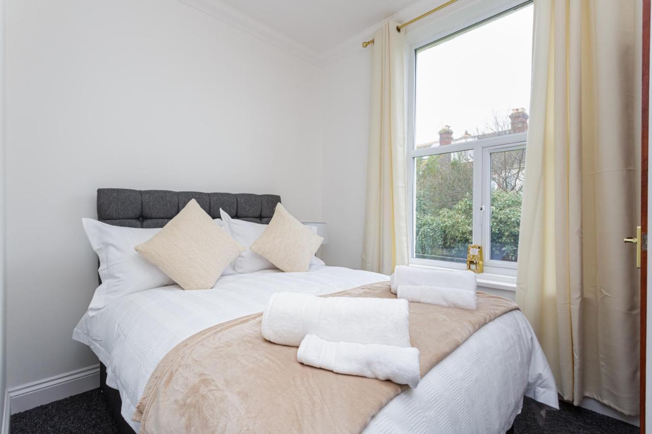 Luxury Granada Apartments - 1 & 2 Bed Flats W Free Parking Perfect For Contractors, Students Near The Beach Portsmouth Ruang foto