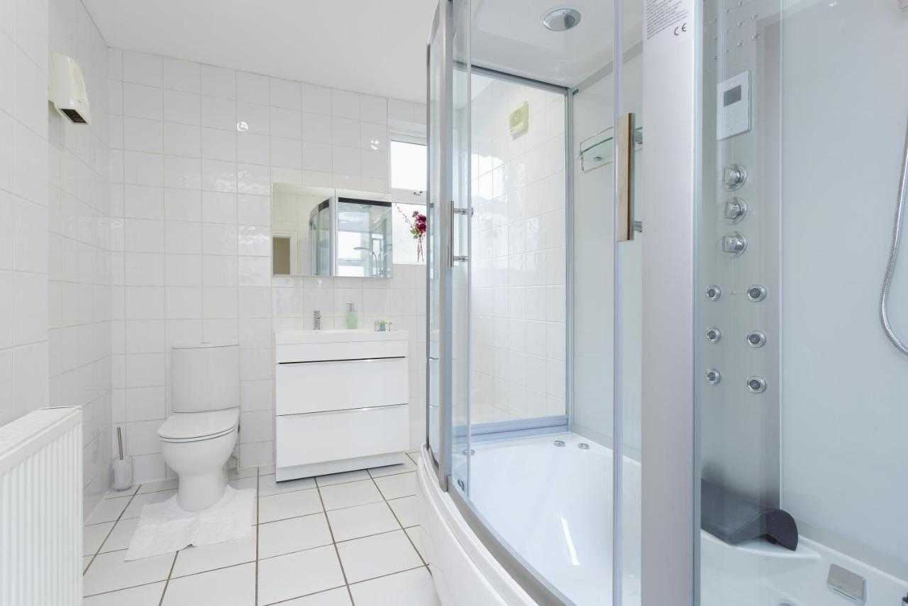 Luxury Granada Apartments - 1 & 2 Bed Flats W Free Parking Perfect For Contractors, Students Near The Beach Portsmouth Ruang foto