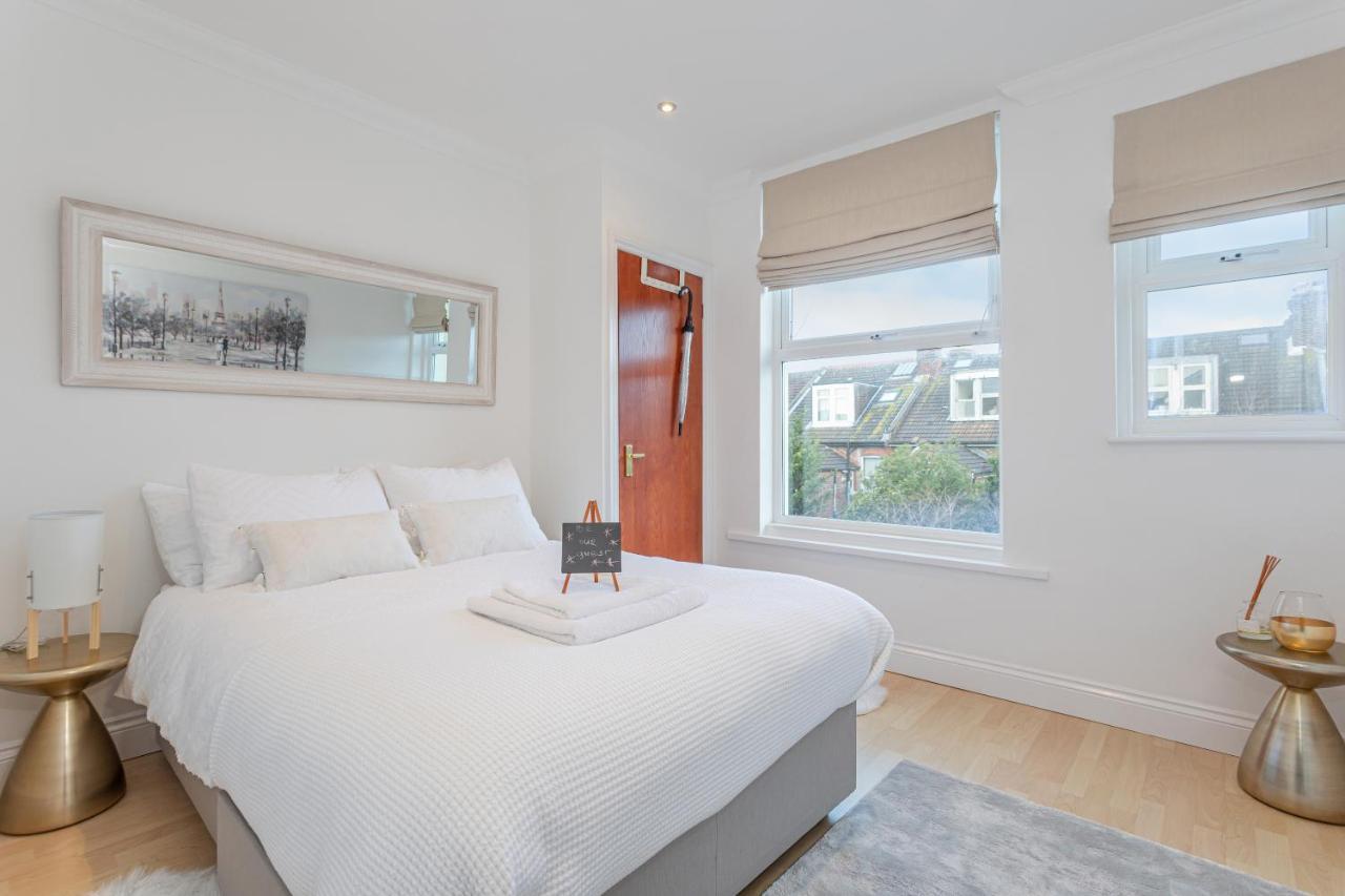 Luxury Granada Apartments - 1 & 2 Bed Flats W Free Parking Perfect For Contractors, Students Near The Beach Portsmouth Bagian luar foto